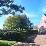 Mooi, Vrij Gelegen Vakantiehuis Dichtbij Zee En Strand!